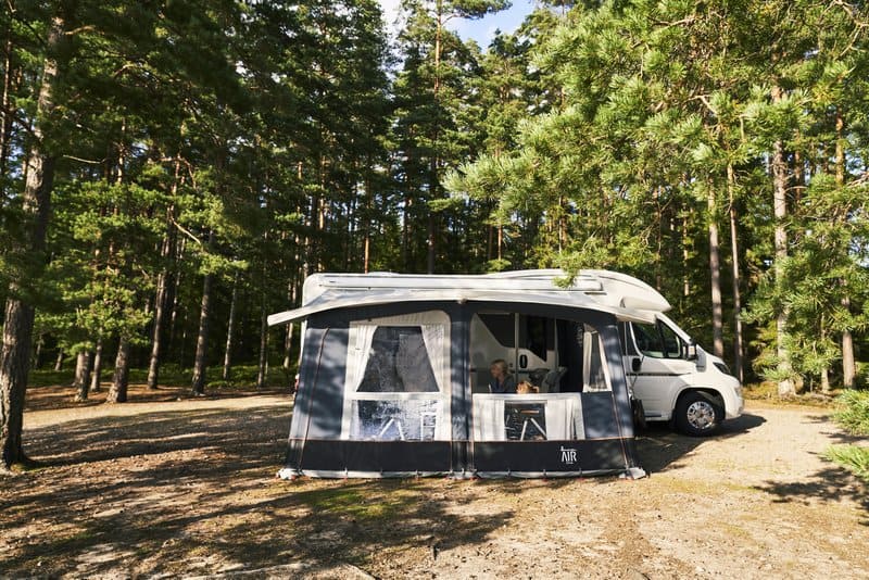 Lehký robustní nafukovací předstan Air Cirrus North pro karavany i obytná auta